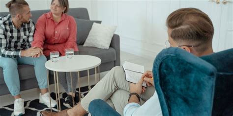 Example of First Counseling Session 的图像结果