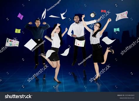 Business People Celebrating 的图像结果