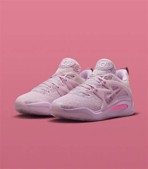 Girls pink basketball shoes shop