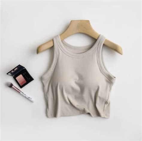 Viral Padded Tank Top – Twirl Around World