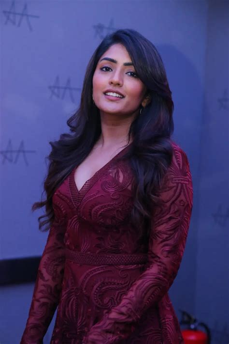 Eesha Rebba : దయ సిరీస్ ట్రైలర్ లాంచ్ ఈవెంట్లో.. షార్ట్ ఫ్రాక్‌లో ...