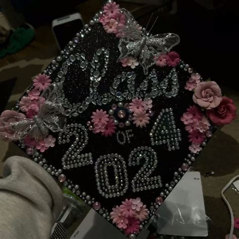 65 Graduation pictures ideas in 2025 | graduation pictures, graduation ...