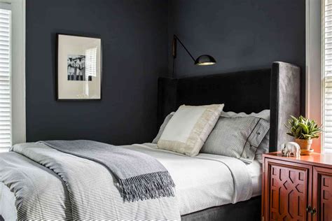 bedroom walls grey