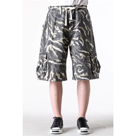 カミヤ KAMIYA Camouflage Wash Cargo Bermuda Pants （BEIGE） - ファッション通販 MAGASEEK(マガシーク)