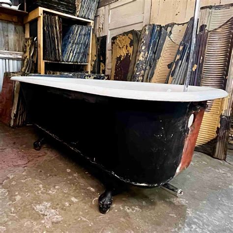 Antique 5 1/2' Clawfoot Tub - Historic House Salvage