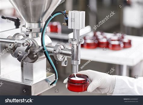 Manufacturing Beauty Products 的图像结果