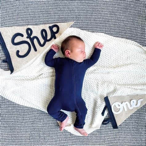 Monthly Baby Photo Ideas: 20+ Cute Pics for Inspiration