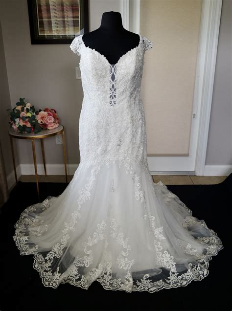 Maggie Sottero Sample Wedding Dress Save 86% - Stillwhite