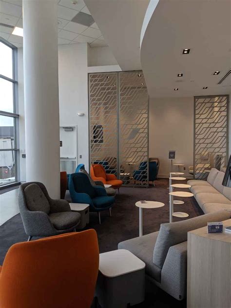 Air France/KLM Lounge at Washington Dulles International Airport | Amex US