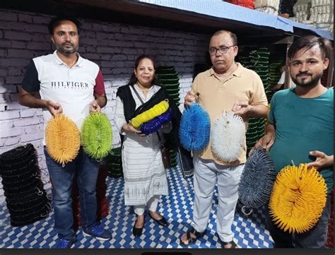 Why Ramzan is a lowkey affair for glass bangle makers and traders of ...