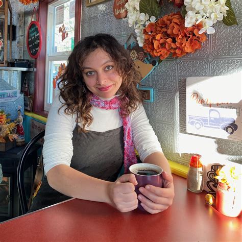 Hannah Kahn - Global Resource Systems