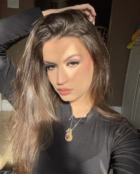 Kristina (@itskristinamf) • Instagram photos and videos