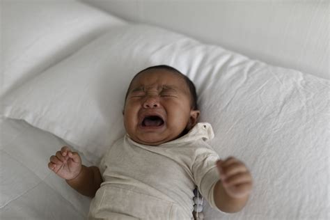 9 Home Remedies for Teething Baby at Night - Mother Helps Mothers
