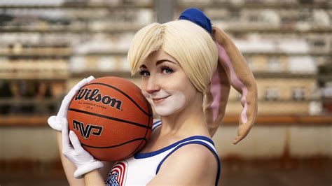 Lola Bunny Cosplay From Space Jam - Media Chomp
