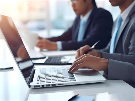 Business Person Using Computer 的图像结果