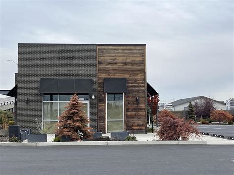 Starbucks | Yakima, WA | EV Station