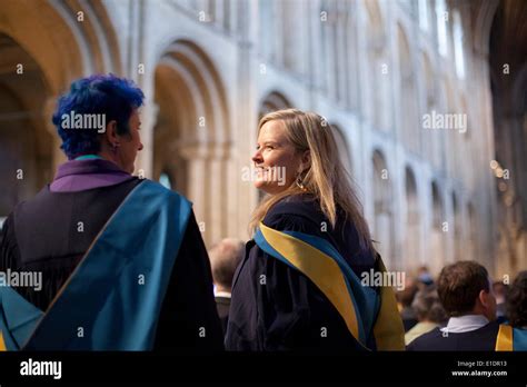 Graduates 的图像结果