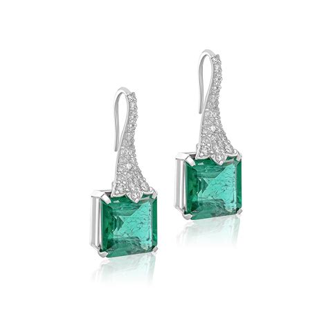 Emerald Elegance Drops – Dillano Jewels