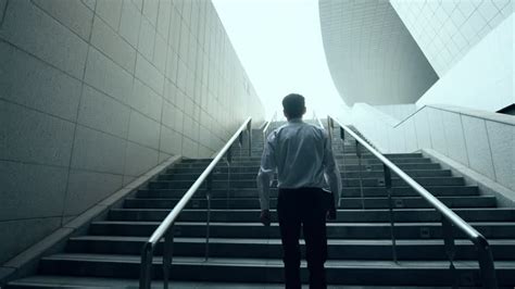 Businessman Stepping Up 的图像结果