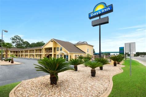 DAYS INN BY WYNDHAM ALMA - Motel Reviews, Photos, Rate Comparison ...