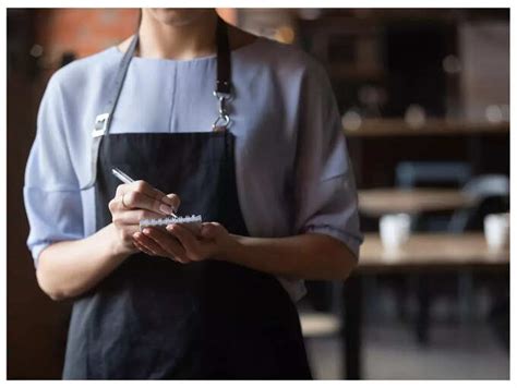 'The Restaurant of Order Mistakes' employs people with forgetfulness ...