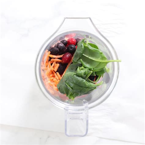 Spinach Berry Smoothie | Green Smoothie Gourmet