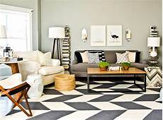 Chevron Living Room by Chevron Pattern Ideas For Living Rooms Rugs Drapes And Chevron Living Room