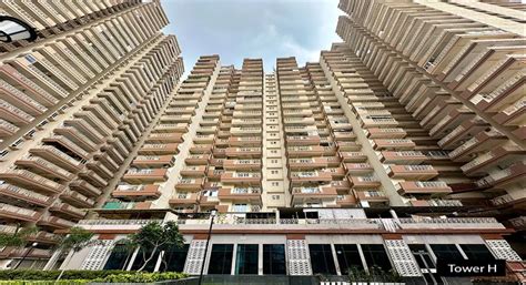 Gaur City 7th Avenue Noida Extension - 2 & 3 BHK Flats For Sale