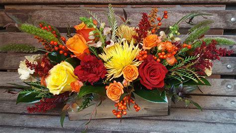 Thanksgiving or Fall Centerpiece | Thanksgiving flower arrangements ...