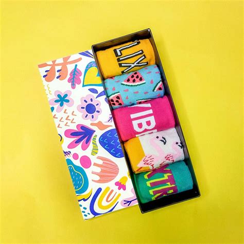 Home Happy Vibes Gift Box of 5 Socks