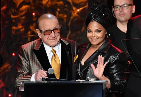 Clive Davis' Grammy bash on as labels cancel parties