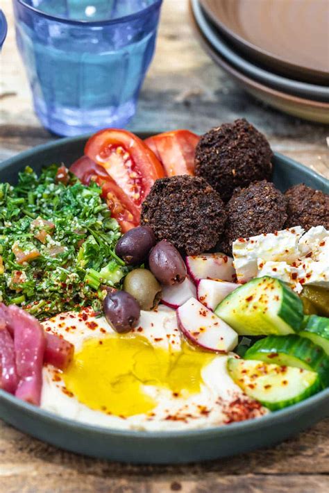 Spinach Falafel And Hummus Bowl at Christiana Shepherd blog