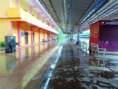 Kulem rly station’s leaky infra lets in flood of risks