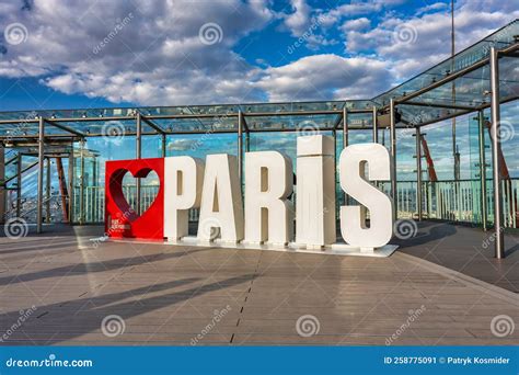 Paris, France - September 16, 2022: Love Paris Sign on the Tour ...