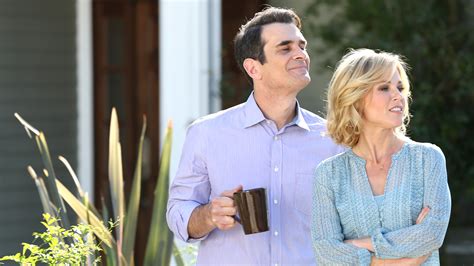 Watch Modern Family S6 Episode 12 on Disney+
