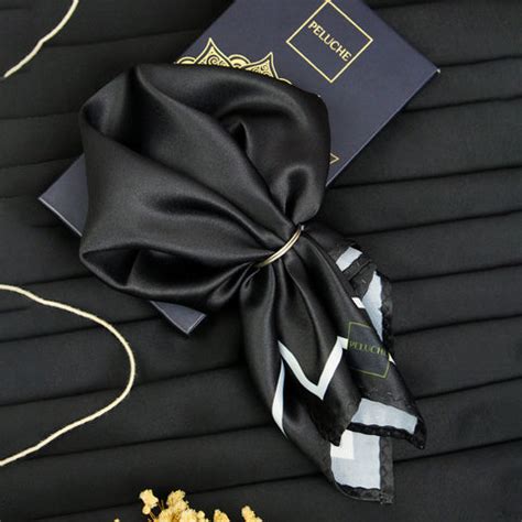 Buy Pocket Squares Online in India - Peluche.in