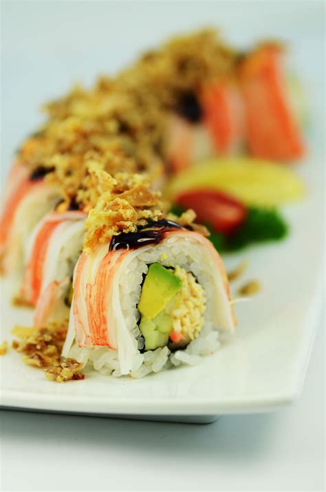 Deli Sushi Dessert / There S A Giant Sushi Roll In San Diego So ...