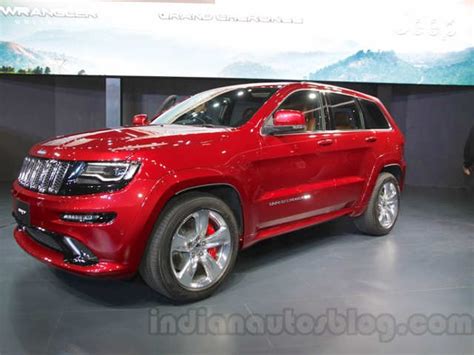 Jeep Grand Cherokee SRT unveiled at Auto Expo 2016 - Jeep Grand ...