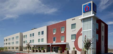 Motel 6 - R&O Construction