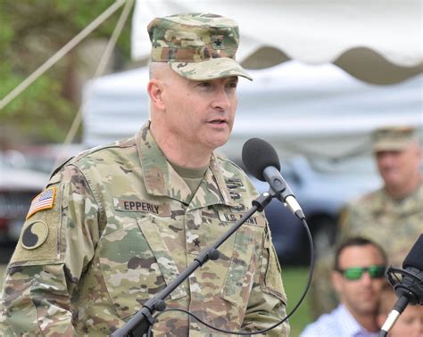 Epperly takes command of 29th Infantry Division | Article | The United ...