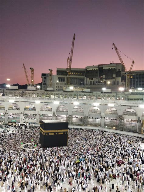 What is Umrah? The Islamic pilgrimage explained | Middle East Eye