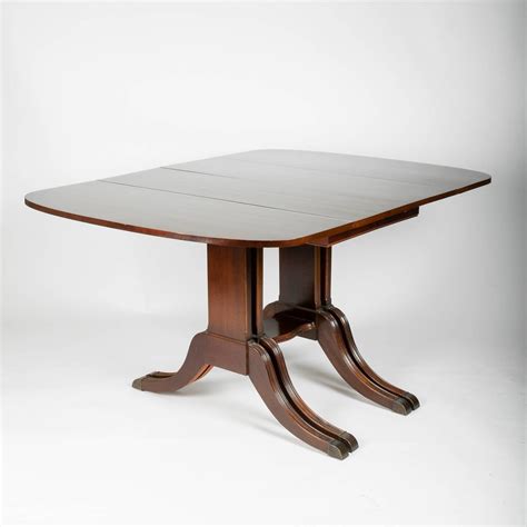 Duncan Phyfe Style Drop-Leaf Extension Table For Sale at 1stDibs ...