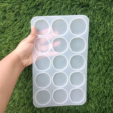 15 In 1 Cavity Round Agate Mold (2") Car Dashboard Stand