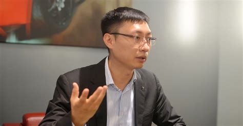 Tom Zhu Steps Down As Legal Representative of Tesla China Subsidiary - Pandaily