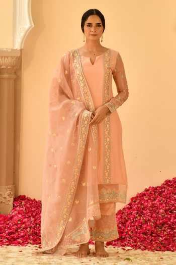 Buy Peach Muslin Silk Embroidered Thread Work Notched Round Neck Floral ...