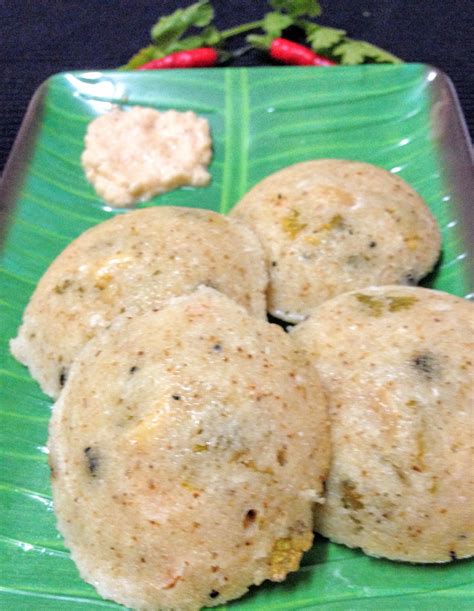 Rava Idli – Bread Therapy