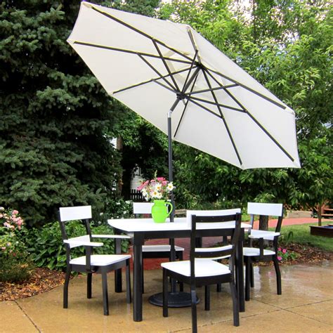 Cleaning Patio Umbrellas: Tips and Tricks