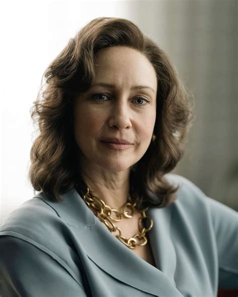 Vera Farmiga in Origin | Atrizes, Looks, Mulher