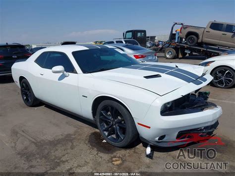 2017 DODGE CHALLENGER R/T Gasoline - 2C3CDZBTXHH618273