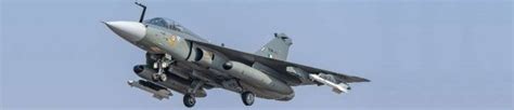 TEJAS And HTT-40 Trainer Aircraft Will Soon Take To Skies: HAL CEO ...